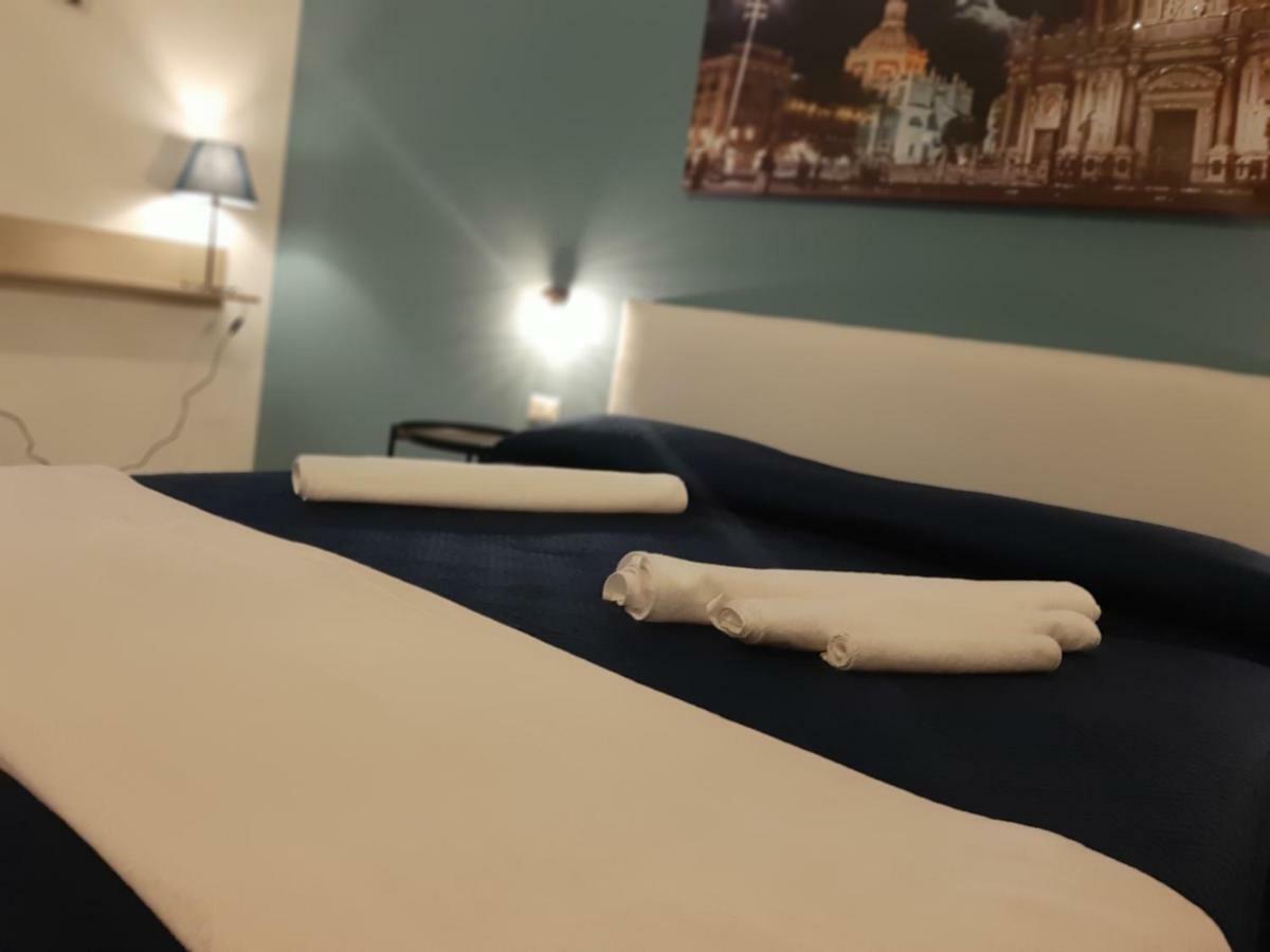 Il Vicolo Home Catania Bagian luar foto